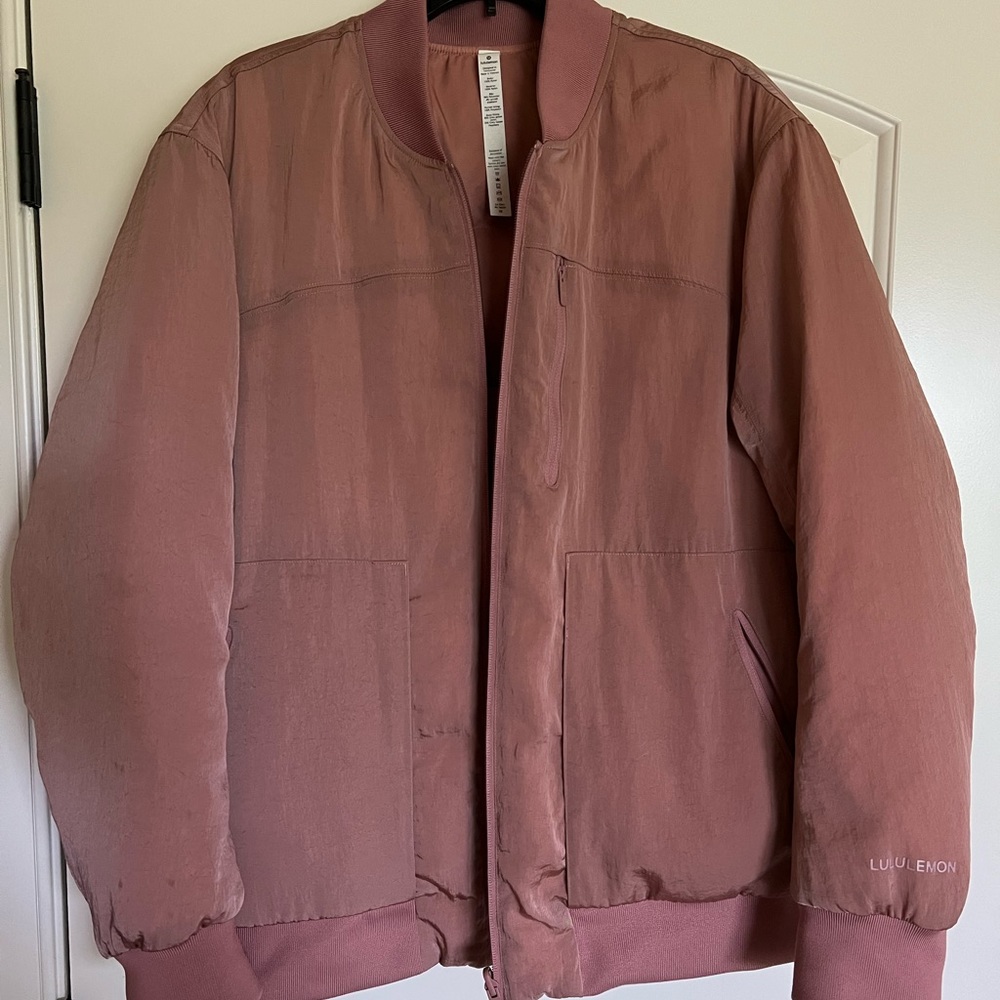 lululemon insulated Roam Far bomber dusty pink